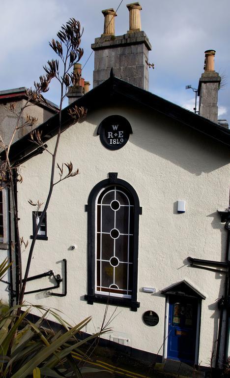 Bay Villa Grange-over-Sands Екстериор снимка